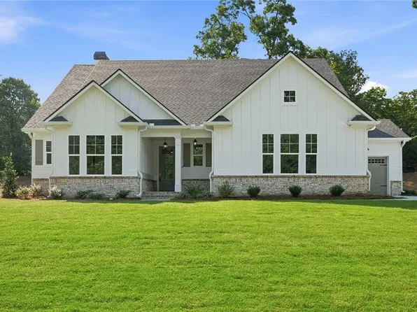 618 Sweetgrass Dr, Demorest, GA 30535