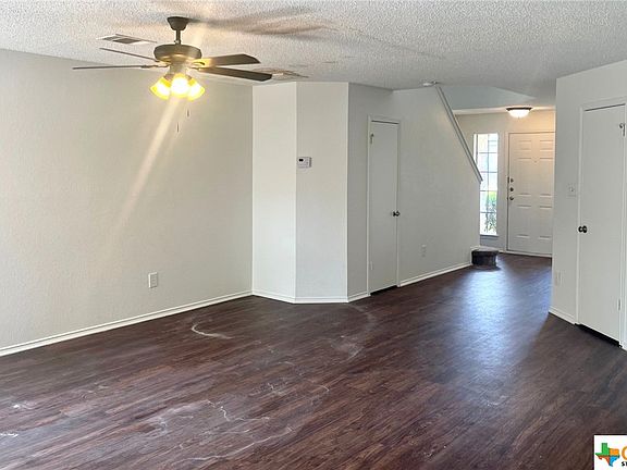 5th image of 1319 Garden Path Dr
