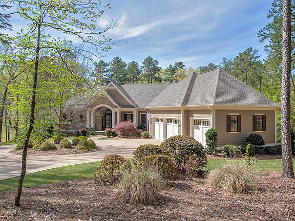 5th image of 1061 Walton Way