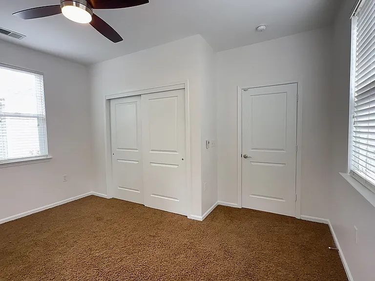 662 Lacy Oak Dr — Photo 17