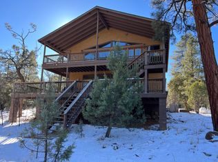 2078 Gilbert Ln, Overgaard, AZ 85933