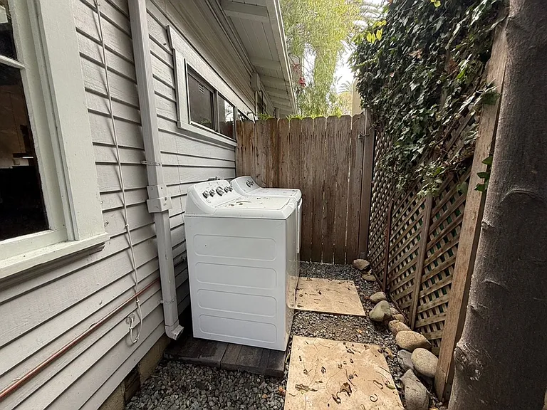 430 Altair Pl — Photo 31