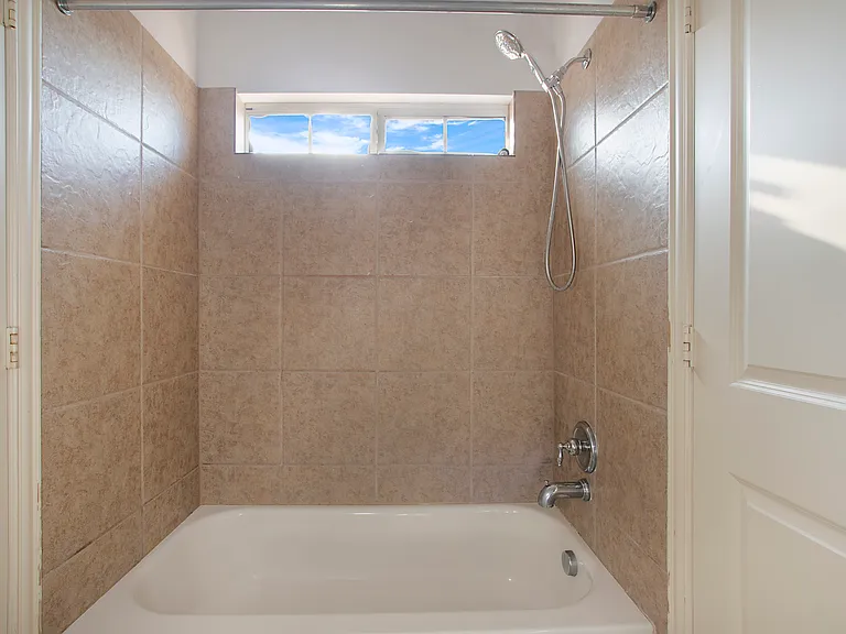 1838 Crowbridge Dr — Photo 29