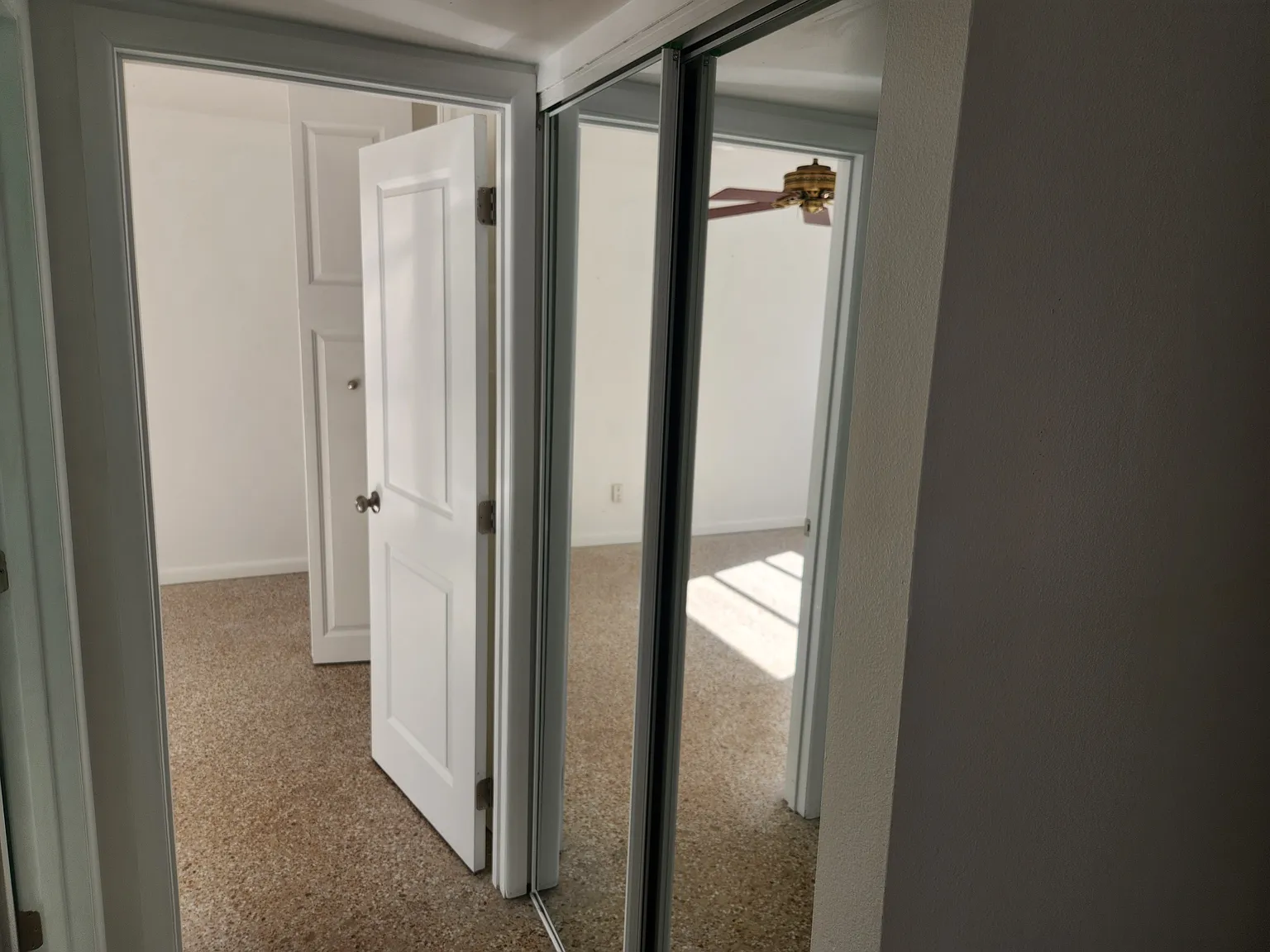 2 bed, 700 sqft, $1,525 — Photo 3
