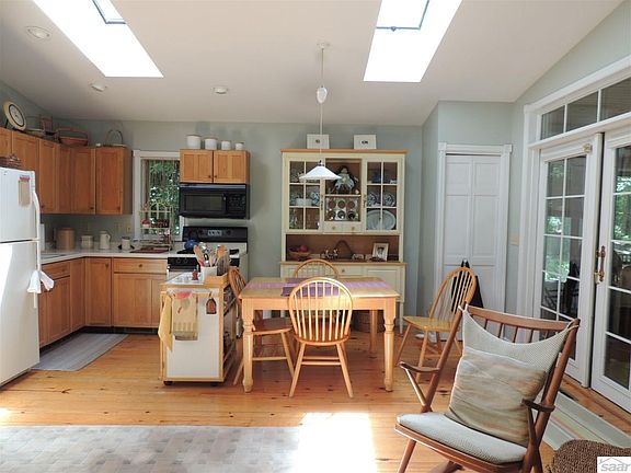 4th image of 5611 N Ham Holly Dr