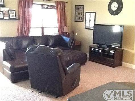 5th image of 1712 Leaf Ln