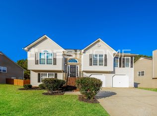 1155 Augusta Woods Dr, Douglasville, GA 30134