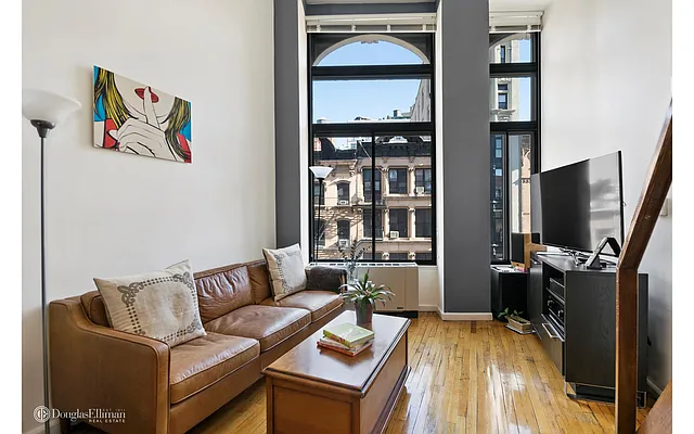 Sold by Douglas Elliman | media 14