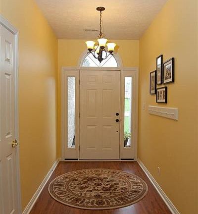 2nd image of 3700 Canterbury Ct