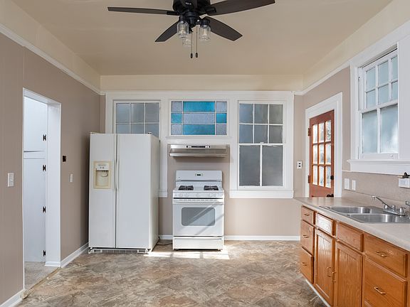 5th image of 600 Verret St
