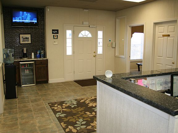 3rd image of 437 Fowlkes Ave