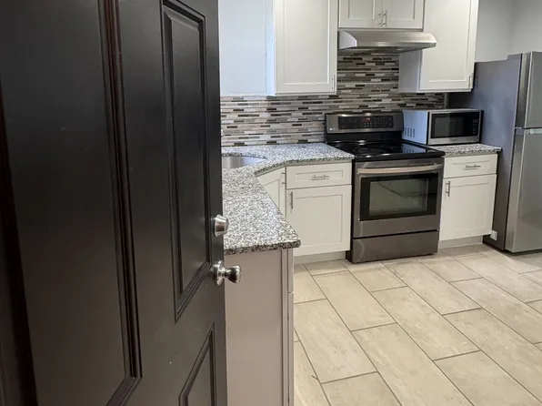 1157 S 12th St #2, Philadelphia, PA 19147