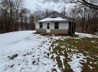 1360 Chestnut Knob Rd, Danese, WV 25831