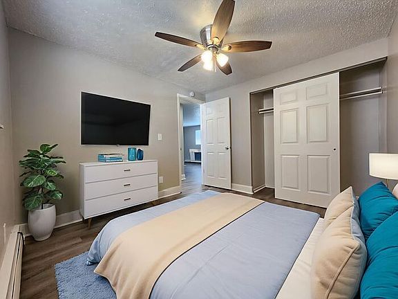 2nd image of 7165 Alegre Cir APT 4