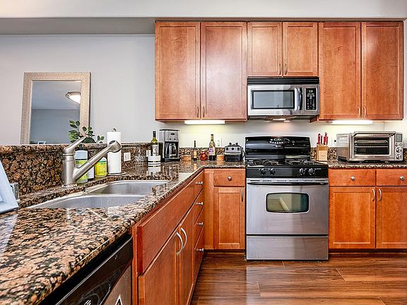4th image of 2330 1st Ave Unit 116