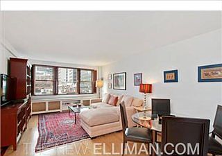 5th image of 221 E 50th St APT 6D