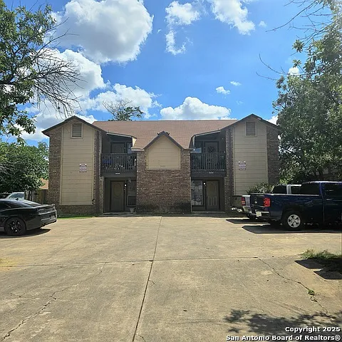 5209 Meadow Fld #2 Photo 1