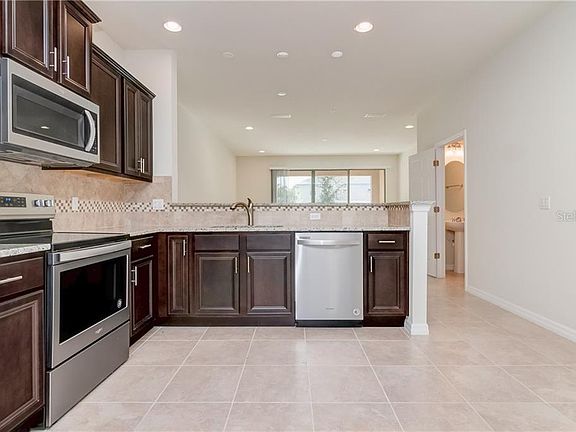 3rd image of 1244 Pavia Dr