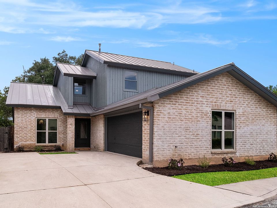 1st image of 15 Campden Cir