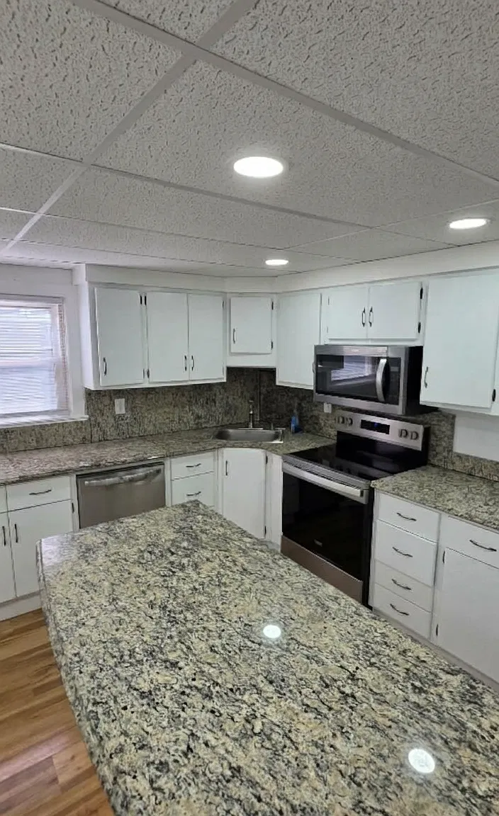 3 bed, 1088 sqft, $1,100 — Photo 3