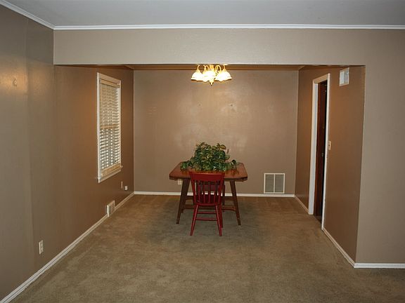 5th image of 300 N 12th St