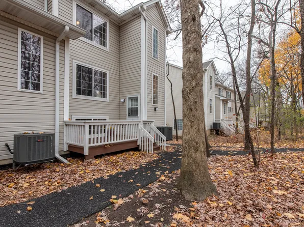 291 W Whispering Oaks Ln #291, Round Lake, IL 60073