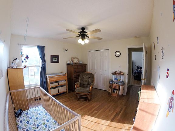 5th image of 2924 Cabin Creek Dr