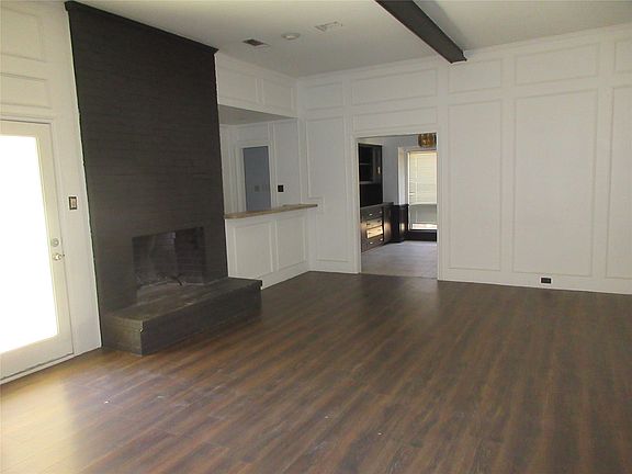 3rd image of 302 Cardinal Creek Dr