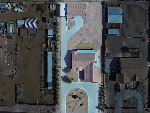 3rd image of 531 N Pueblo Blvd