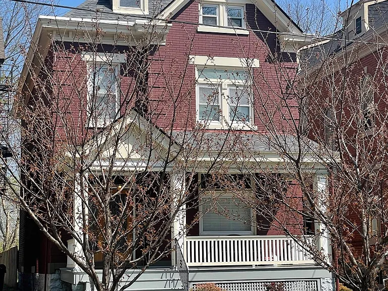 422 Garrard St — Photo 1