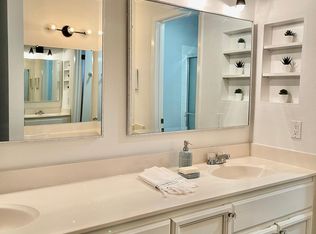 126 Oriole Cir, Novato, CA 94949
