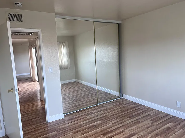 281 Juana Ave #201 — Photo 8