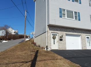 326 Chestnut St, Slatington, PA 18080