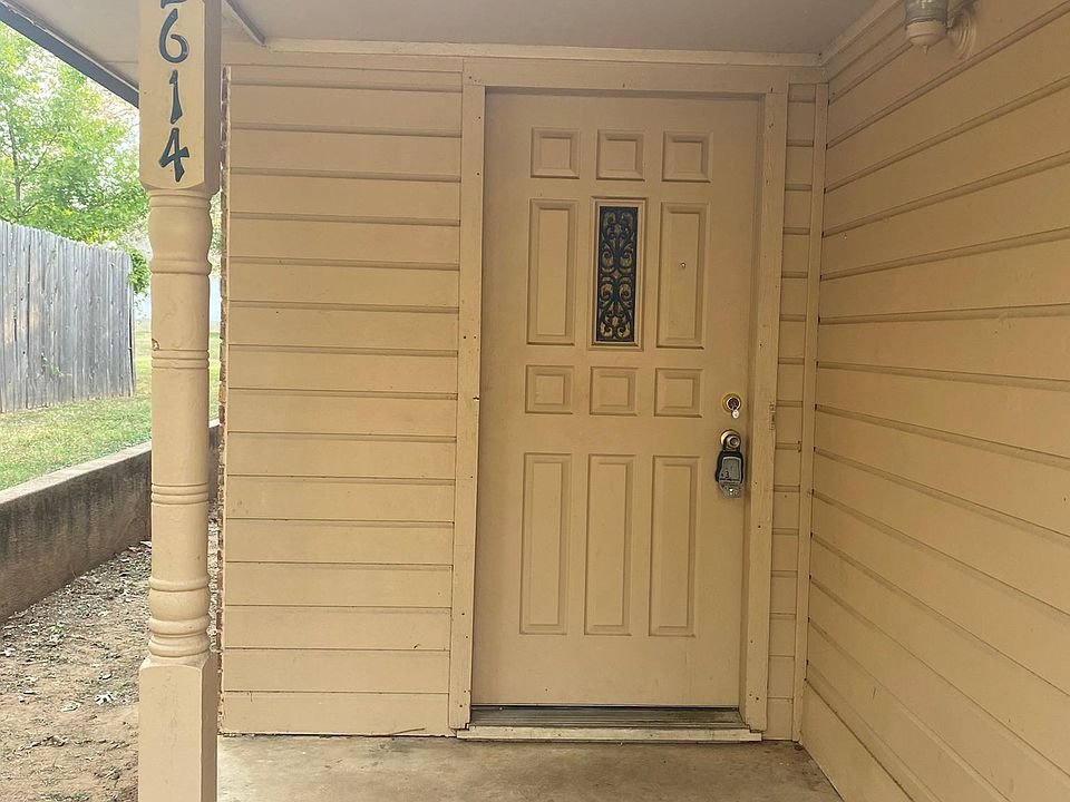 1st image of 2614 Bolivar St