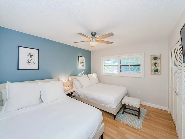 15 Glendale St #1B — Photo 29