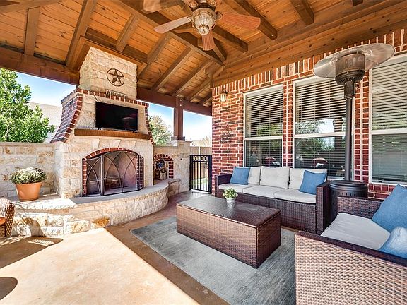 3rd image of 4513 Kingsway Ln