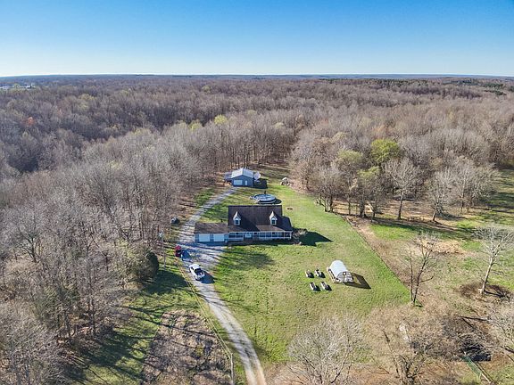 3rd image of 500 Farm Rd
