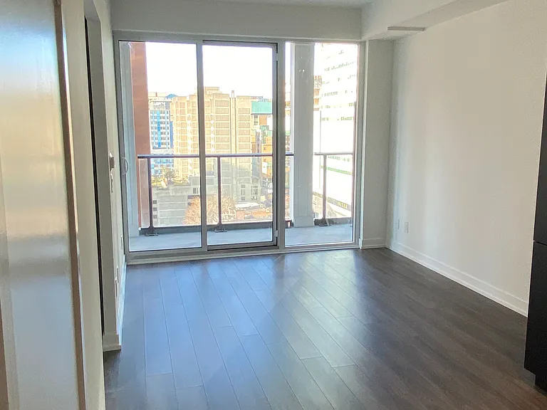 20 Edward St #1114 — Photo 5