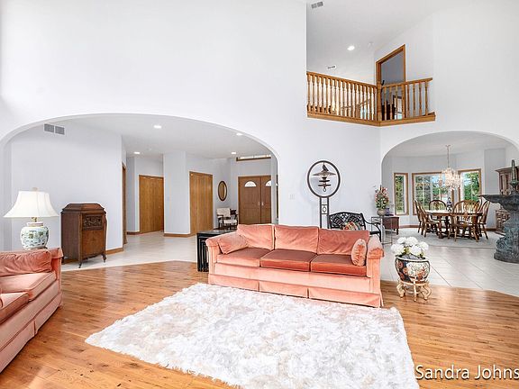 2nd image of 12993 Valley Dr