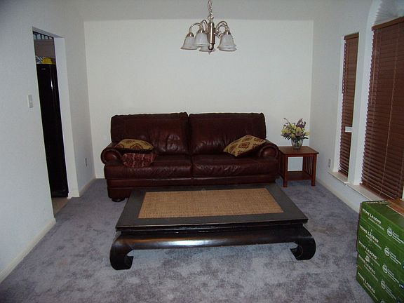 Formal Dining/Living