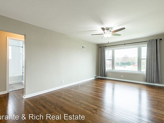 5th image of 6140 S Packard Ave APT 3