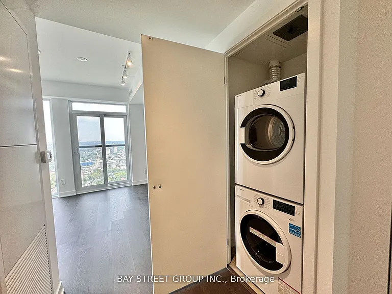 319 Jarvis St #4212 — Photo 13