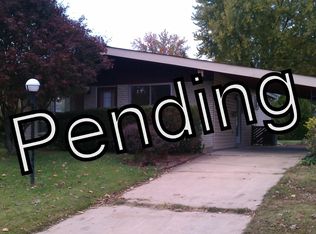1225 Bobolink Dr, Florissant, MO