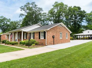 108 Ridgeway Rd, Spartanburg, SC 29301
