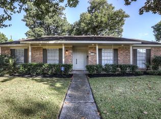 9318 Meadowcroft Dr, Houston, TX 77063