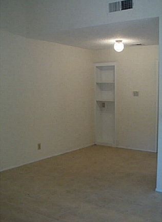 4th image of 5808 Emerald Forest Dr #A