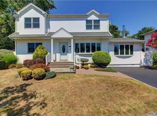 4043 Old Post Rd, Seaford, NY 11783