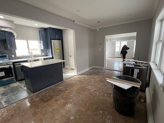 3rd image of 458 E Olive St #1
