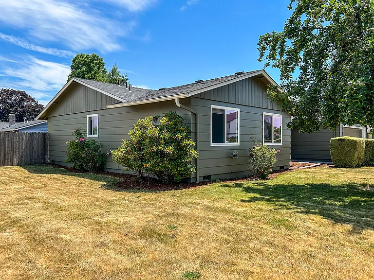1488 Warbler Dr SE — Photo 35