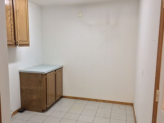 3rd image of 111 Wright Ave